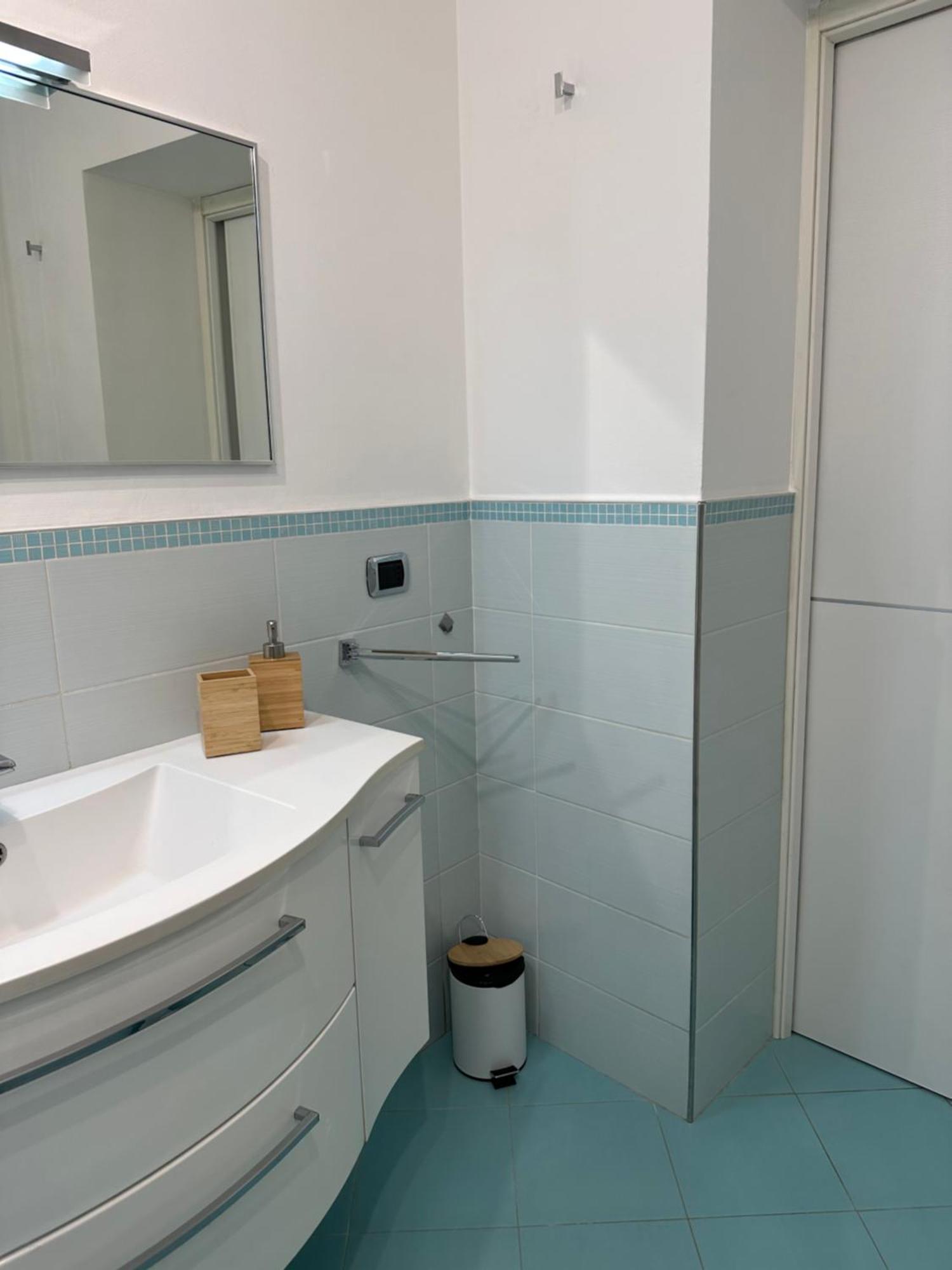 3F Apartment Бари Екстериор снимка